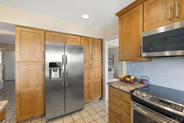 1012 Santa Florencia, Solana Beach, CA 92075