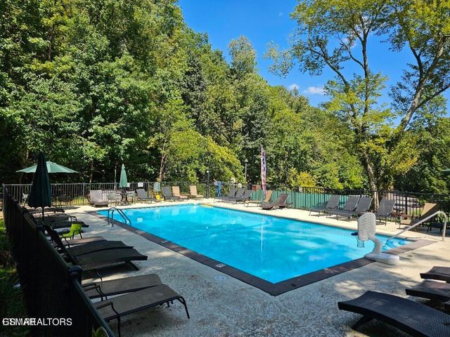 3127 Emerald Springs Loop, Sevierville, TN 37862