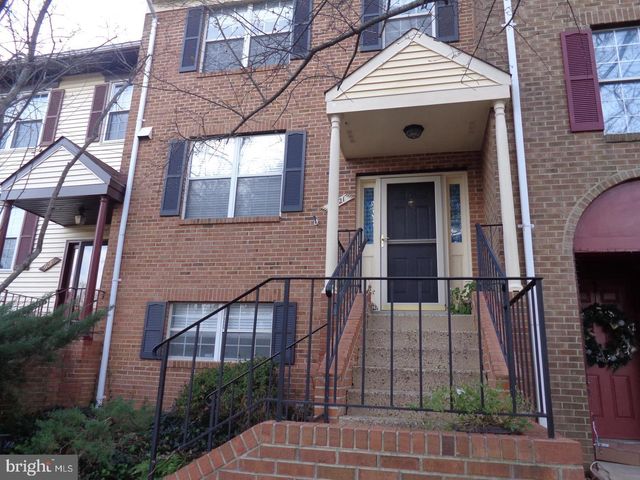 6021 HEATHERWOOD DR, Alexandria, VA 22310