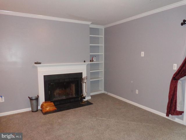 6021 HEATHERWOOD DR, Alexandria, VA 22310