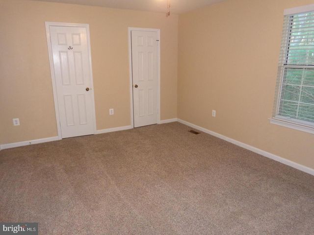 6021 HEATHERWOOD DR, Alexandria, VA 22310