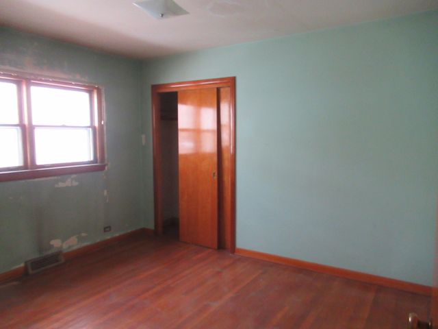 4737 S LEAMINGTON Avenue, Chicago, IL 60638