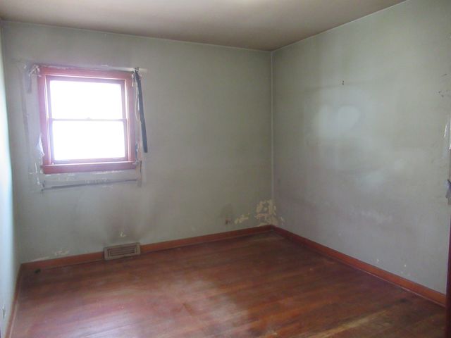 4737 S LEAMINGTON Avenue, Chicago, IL 60638