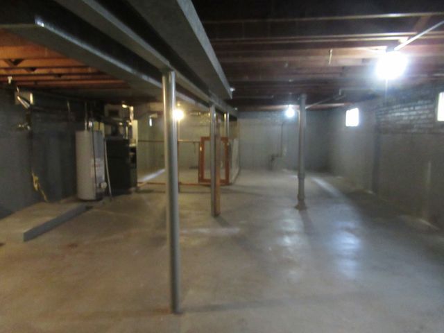 4737 S LEAMINGTON Avenue, Chicago, IL 60638