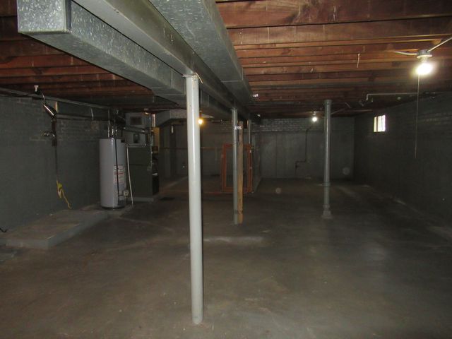 4737 S LEAMINGTON Avenue, Chicago, IL 60638