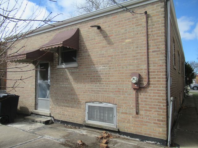 4737 S LEAMINGTON Avenue, Chicago, IL 60638