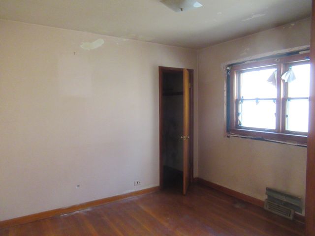 4737 S LEAMINGTON Avenue, Chicago, IL 60638