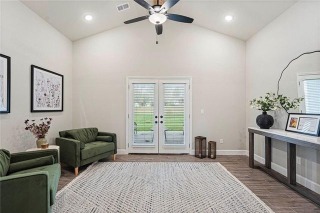 18390 W 195th Street, Spring Hill, KS 66083