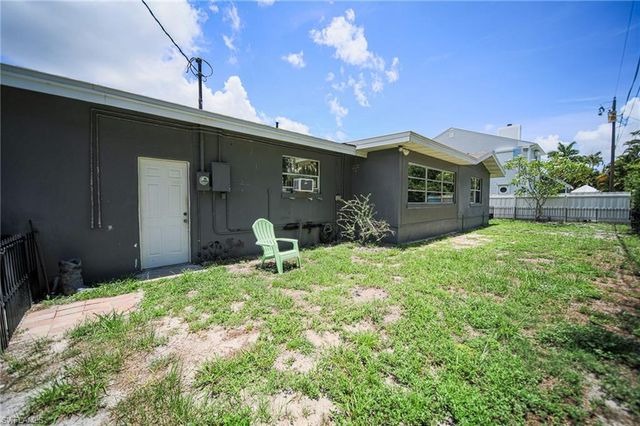 1410 Paloma DR, Fort Myers, FL 33901