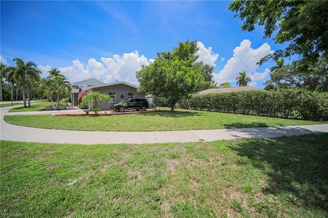 1410 Paloma DR, Fort Myers, FL 33901