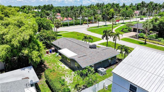1410 Paloma DR, Fort Myers, FL 33901