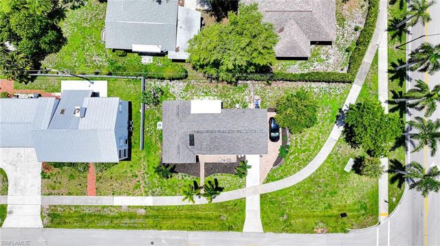1410 Paloma DR, Fort Myers, FL 33901
