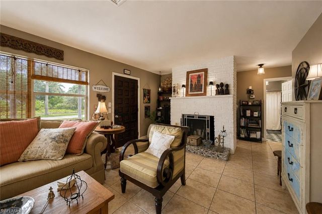1410 Paloma DR, Fort Myers, FL 33901
