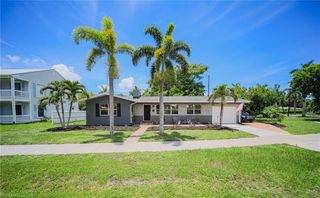 1410 Paloma DR, Fort Myers, FL 33901