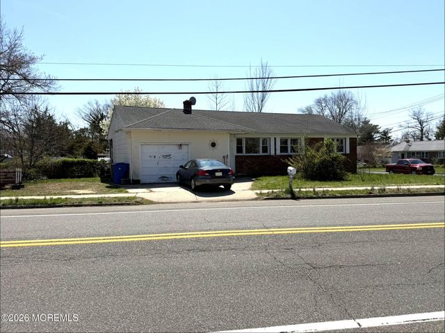 59 Walnut Street, Toms River, NJ 08753
