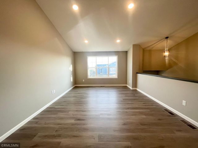 4680 199th Street N, Forest Lake, MN 55025