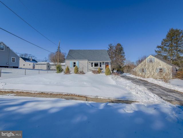 118 N LINE RD, Newtown Square, PA 19073