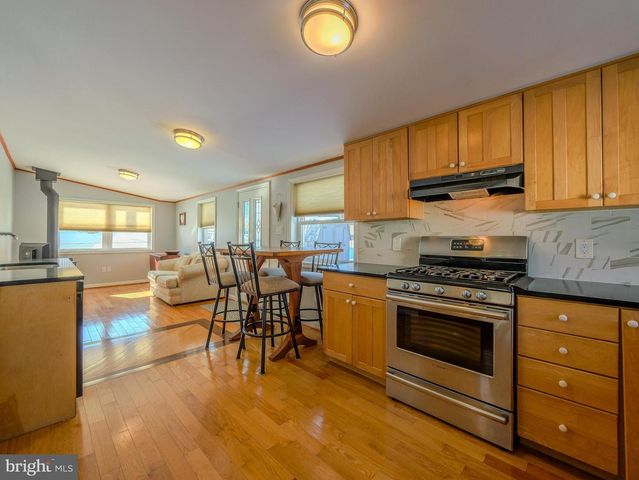 118 N LINE RD, Newtown Square, PA 19073