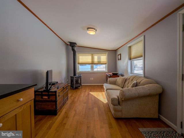 118 N LINE RD, Newtown Square, PA 19073