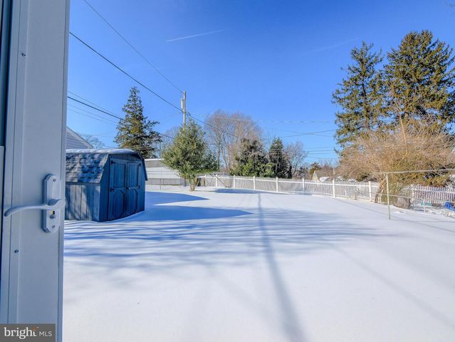 118 N LINE RD, Newtown Square, PA 19073