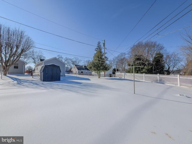 118 N LINE RD, Newtown Square, PA 19073