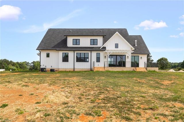 6205 Phillippi Road, Julian, NC 27233