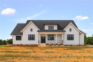6205 Phillippi Road, Julian, NC 27233
