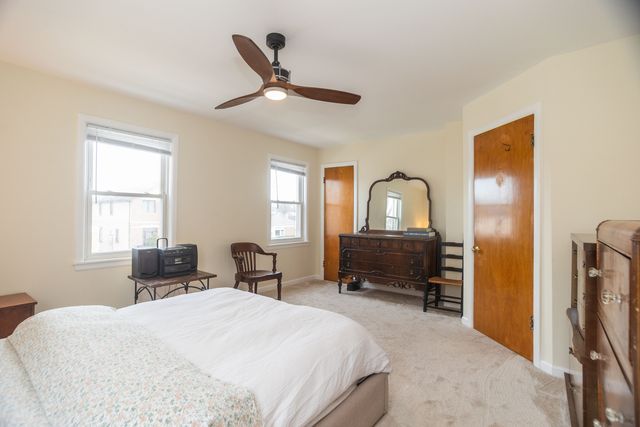 6552 N Troy Street, Chicago, IL 60645