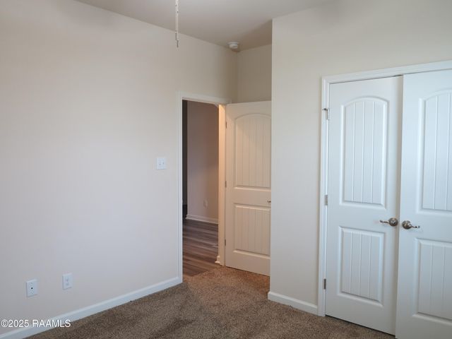 207 Holly Grove Lane, Youngsville, LA 70592