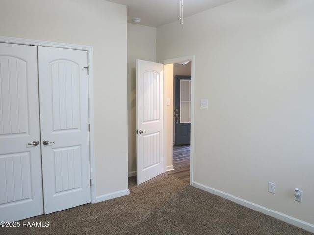 207 Holly Grove Lane, Youngsville, LA 70592