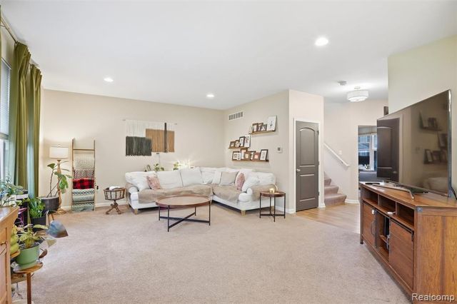 235 Crystal Wood Circle, Howell, MI 48843