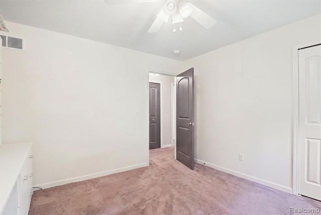 235 Crystal Wood Circle, Howell, MI 48843