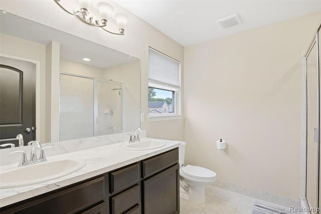 235 Crystal Wood Circle, Howell, MI 48843