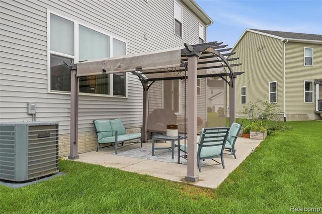 235 Crystal Wood Circle, Howell, MI 48843