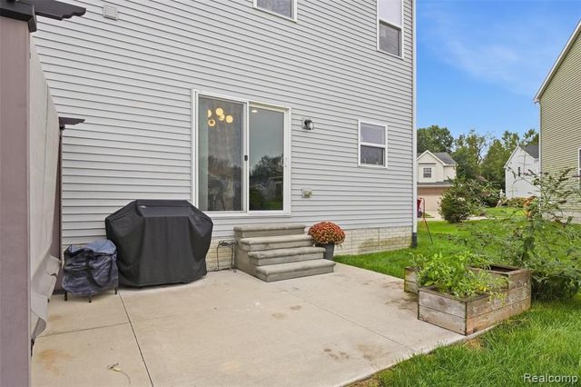 235 Crystal Wood Circle, Howell, MI 48843