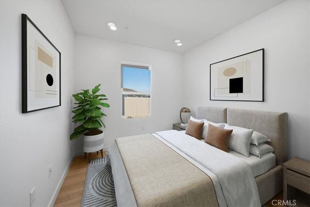 3265 E Avenue J-4, Lancaster, CA 93535