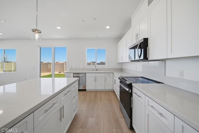 3265 E Avenue J-4, Lancaster, CA 93535