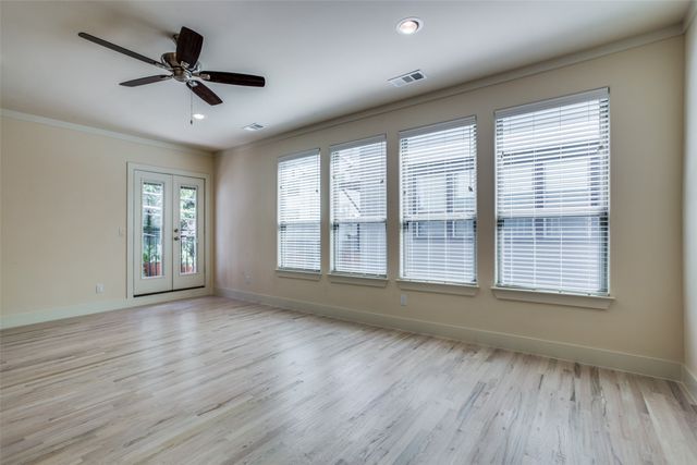4316 Hartford Street 31, Dallas, TX 75219