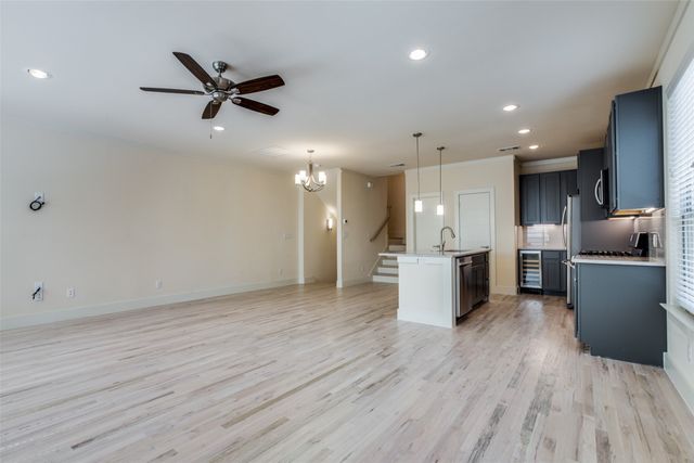 4316 Hartford Street 31, Dallas, TX 75219