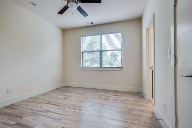 4316 Hartford Street 31, Dallas, TX 75219