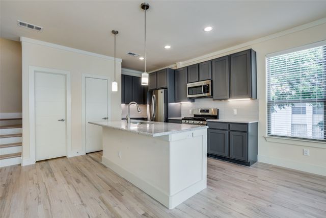4316 Hartford Street 31, Dallas, TX 75219