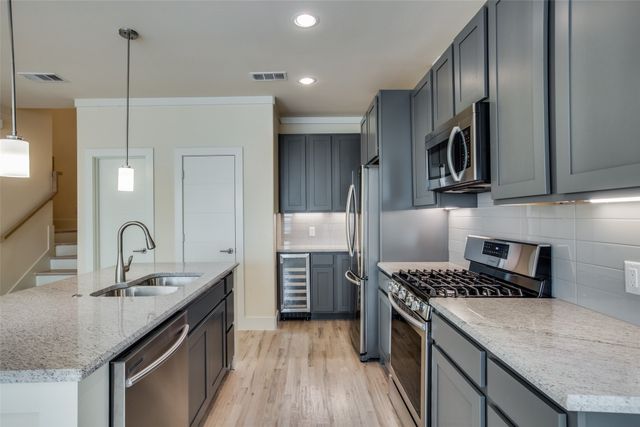 4316 Hartford Street 31, Dallas, TX 75219