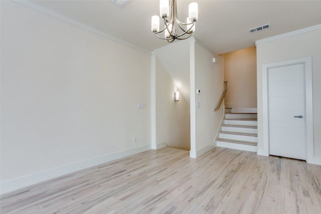 4316 Hartford Street 31, Dallas, TX 75219