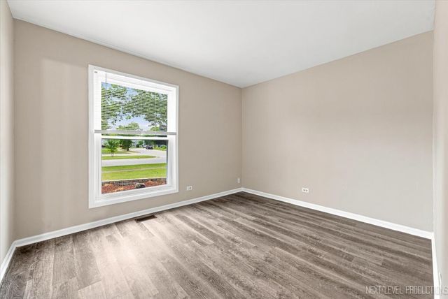 3235 BLAINE Court E, Aurora, IL 60504