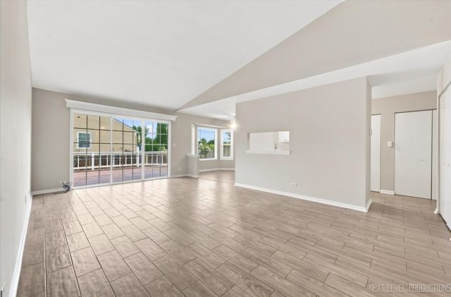 3235 BLAINE Court E, Aurora, IL 60504