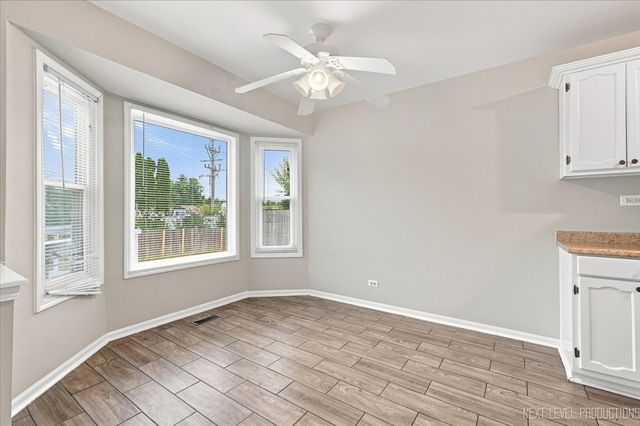 3235 BLAINE Court E, Aurora, IL 60504