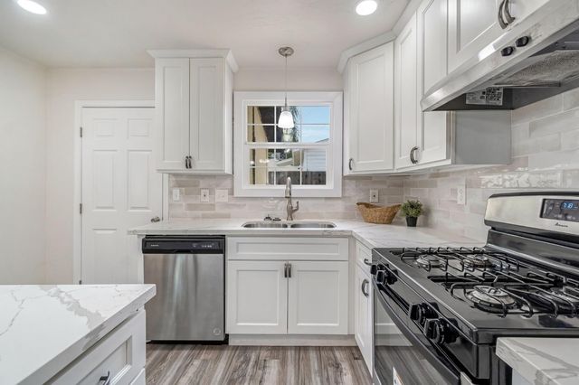 214 E Pine Avenue, Fresno, CA 93728