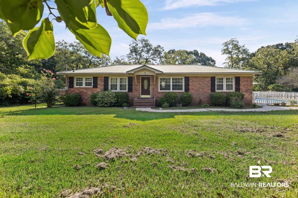 7737 Elon St, Irvington, AL 36544