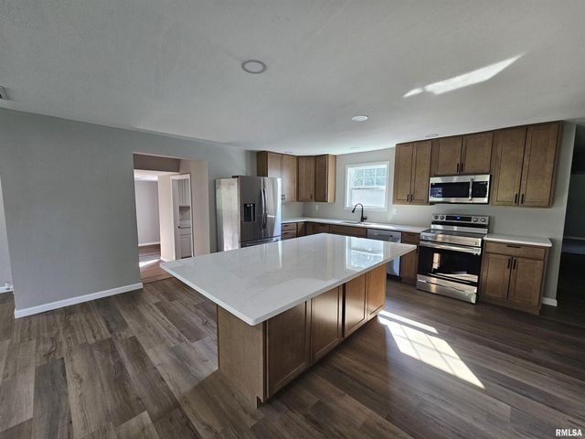 16530 E FAIRFIELD Road, Mt Vernon, IL 62864