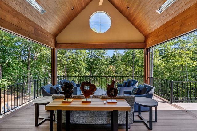 108 Ivey Hollow Court, Six Mile, SC 29682